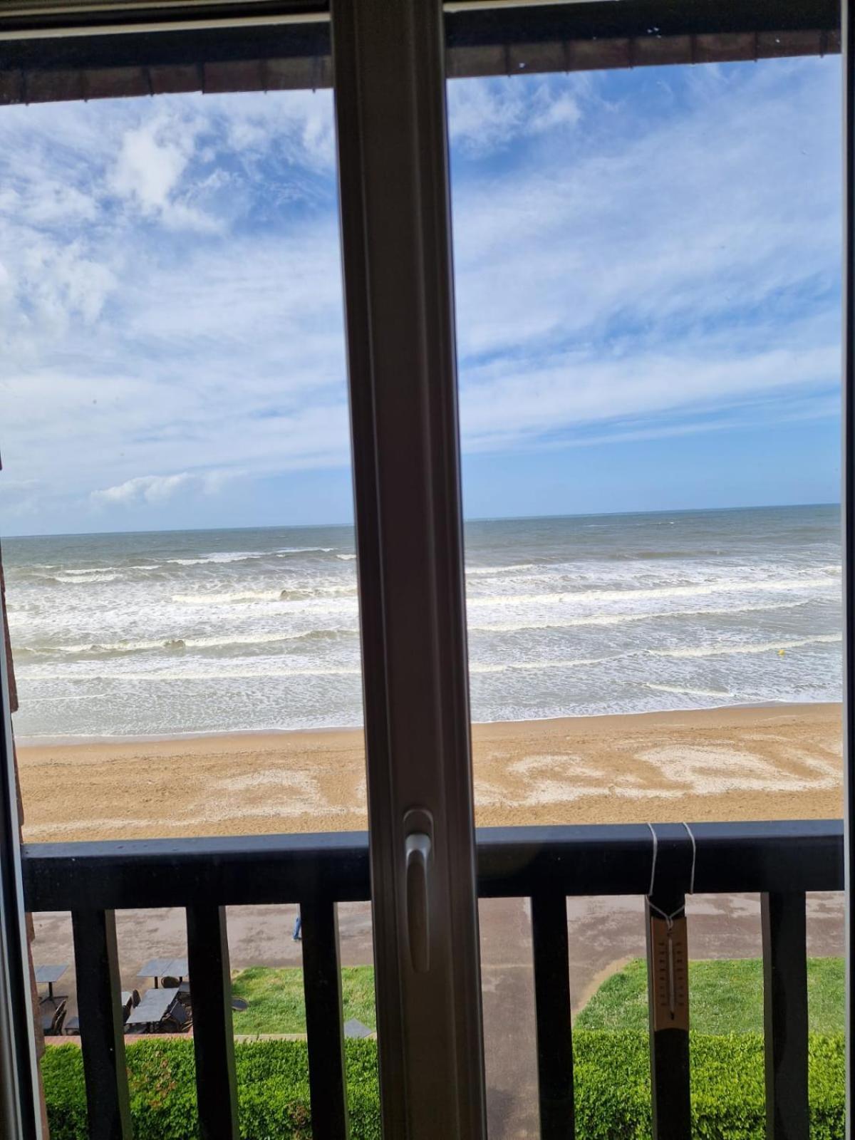 Appartement Vue Mer Cabourg Buitenkant foto