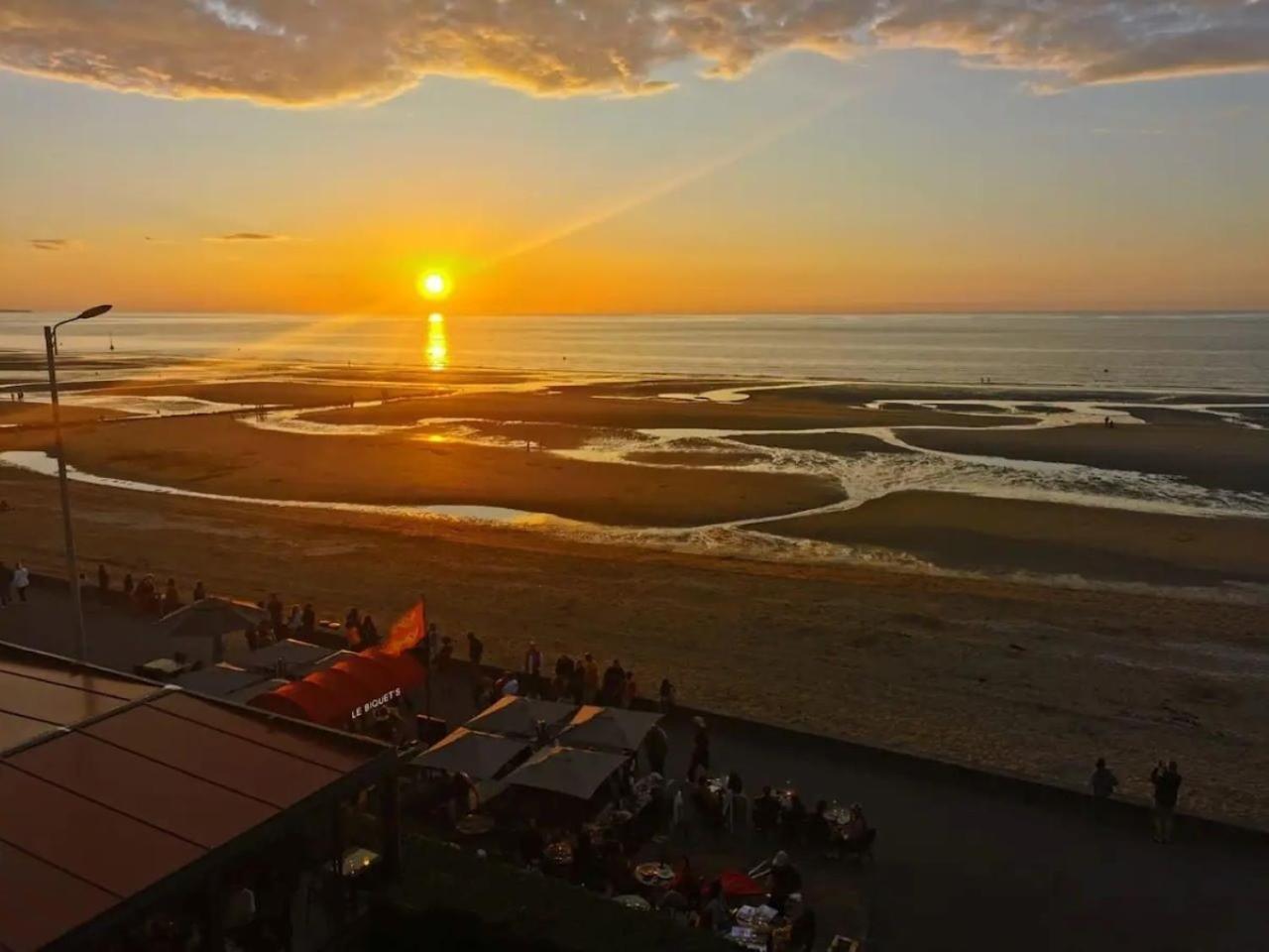Appartement Vue Mer Cabourg Buitenkant foto